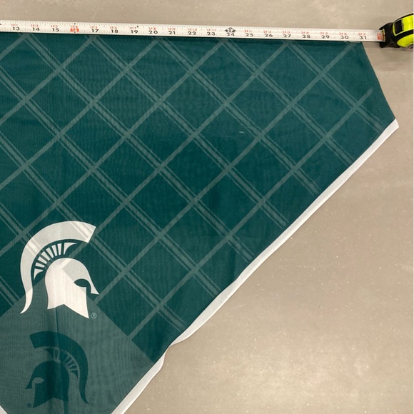 Women's Michigan State Spartans Reversible Snap Scarf - Picture 7 of 10